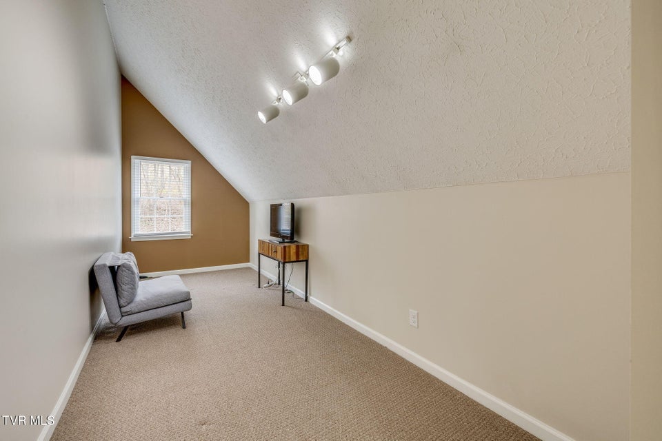 Photo #28: 428 Alexander Avenue