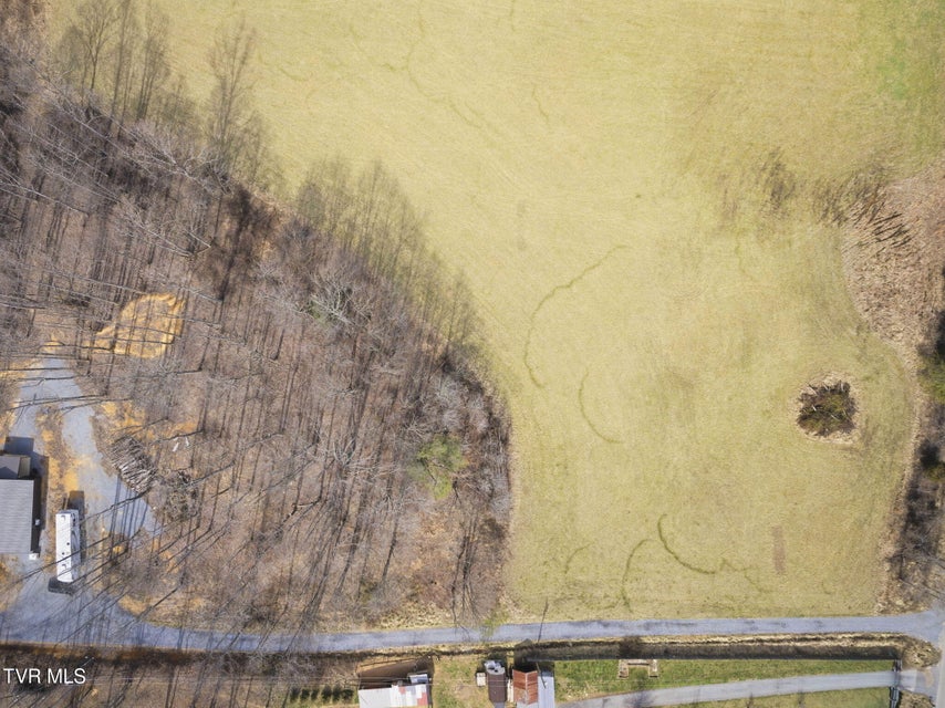 Photo #33: 724 Dry Creek Road