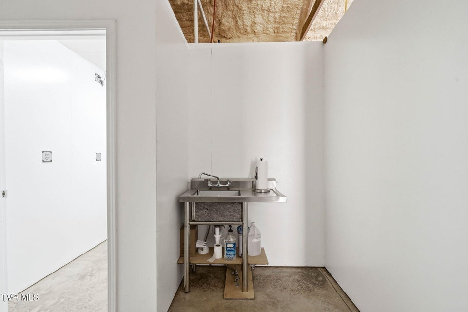 Photo #9: 724 Dry Creek Road