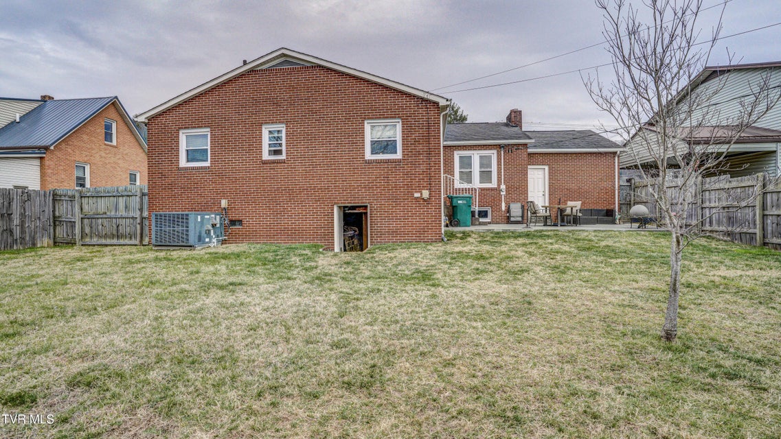 Photo #5: 235 Mohawk Drive