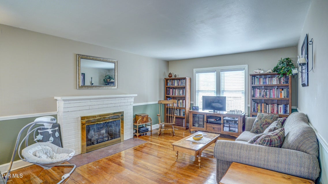 Photo #9: 235 Mohawk Drive