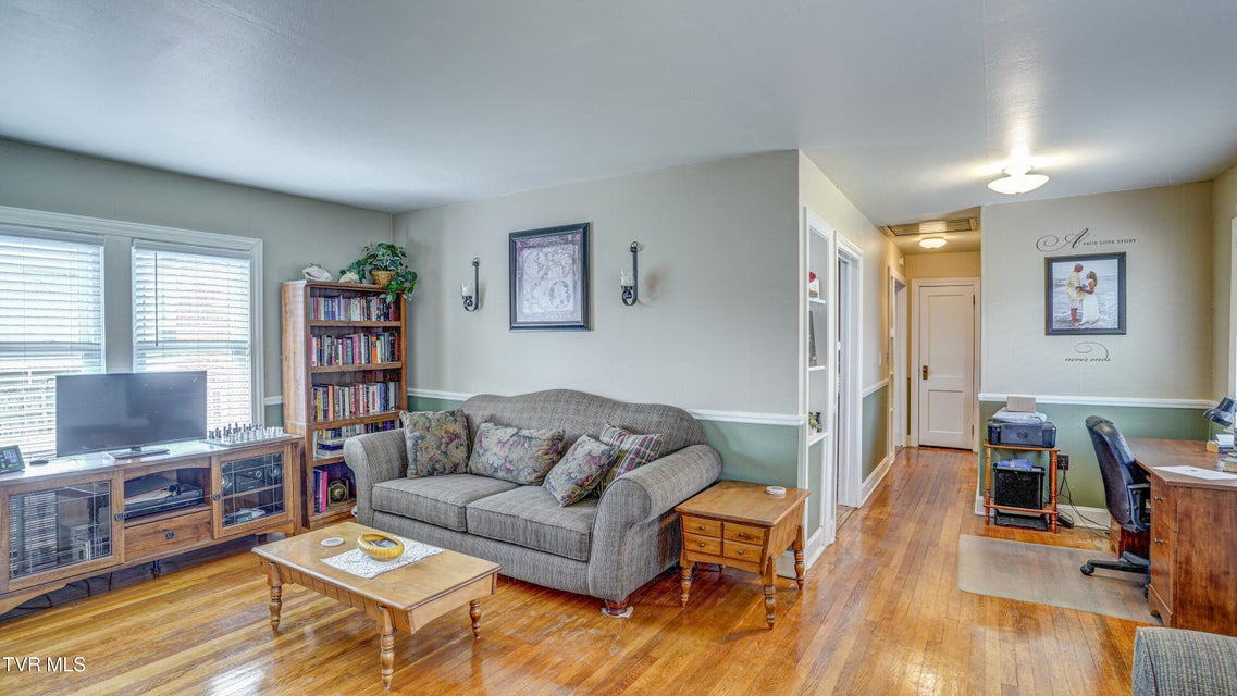 Photo #11: 235 Mohawk Drive