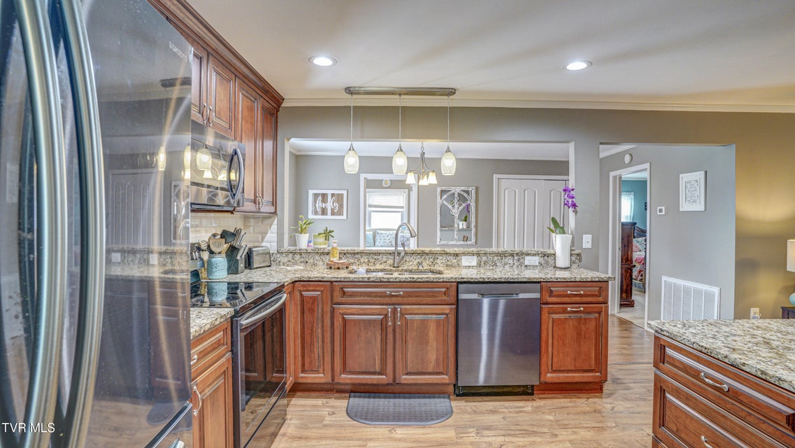 Photo #16: 235 Mohawk Drive