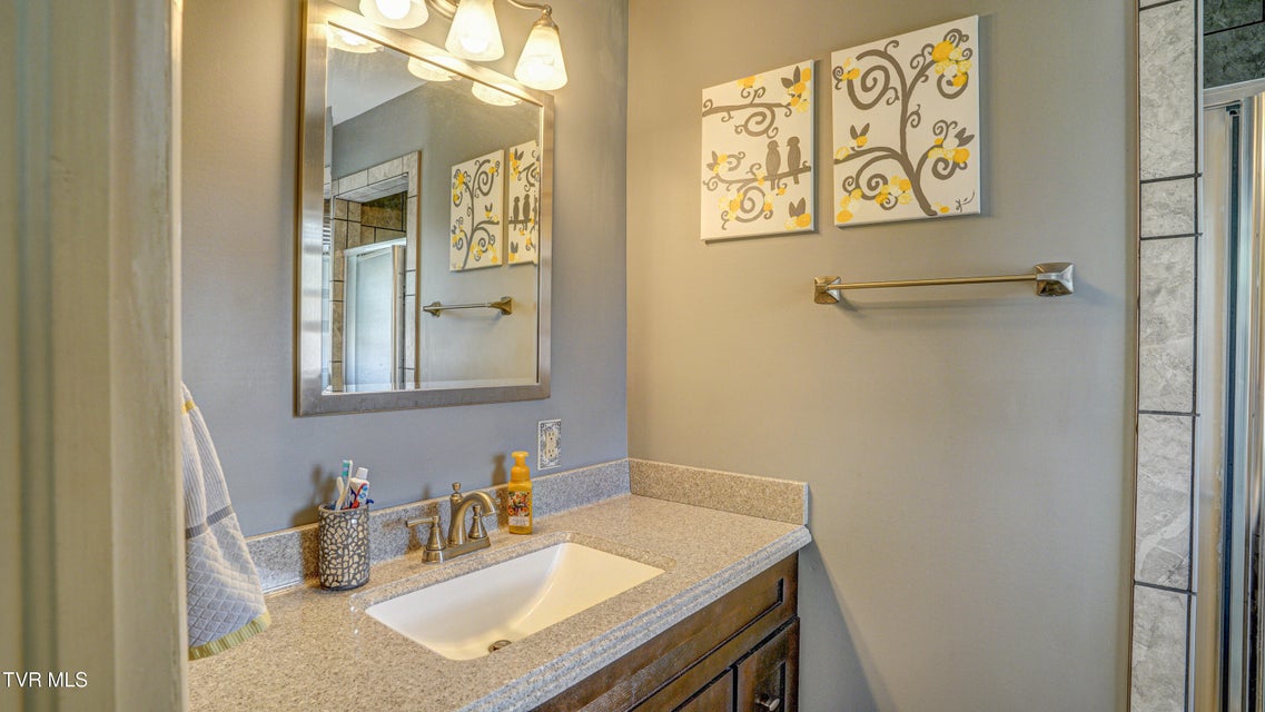 Photo #27: 235 Mohawk Drive