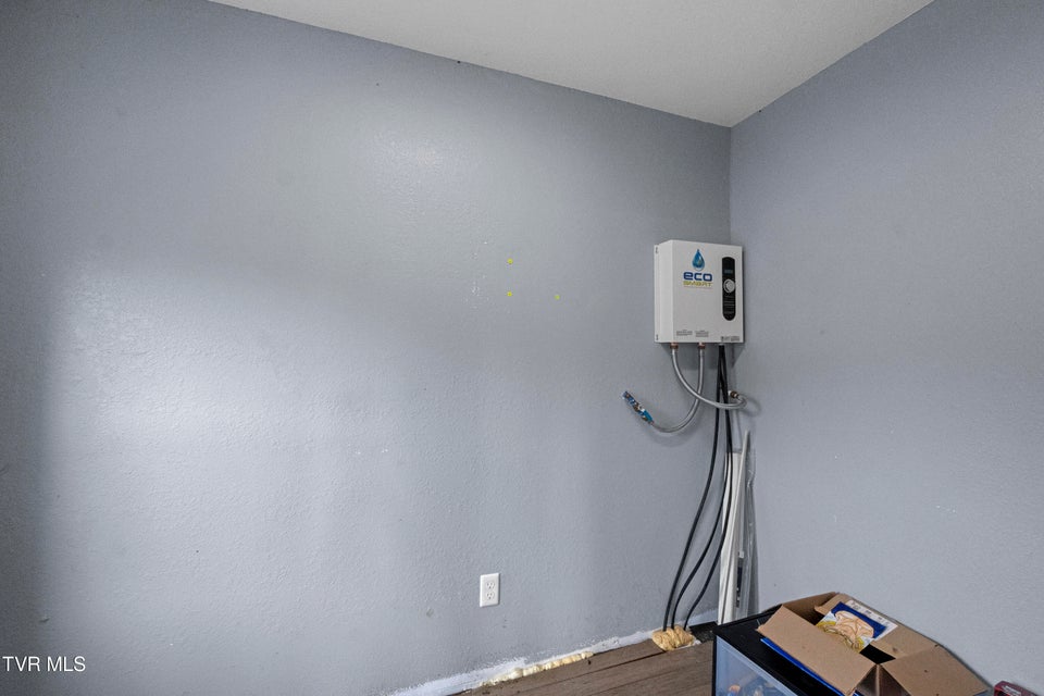 Photo #55: 2512 Old Parrottsville Highway