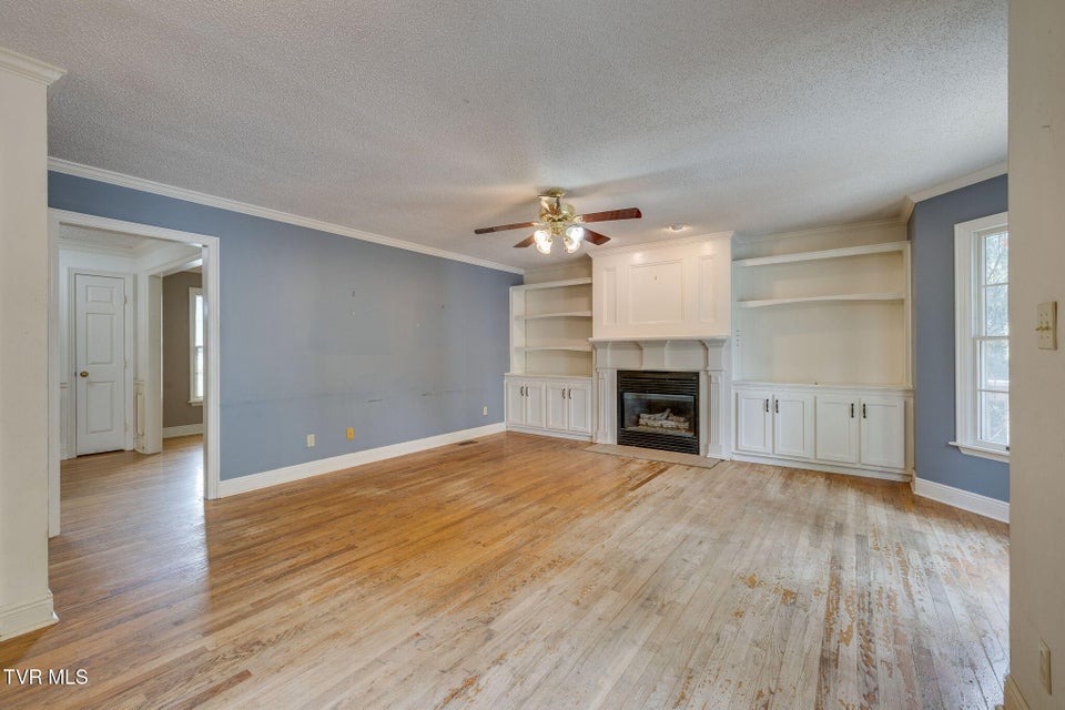 Photo #10: 704 Ridgefields Road