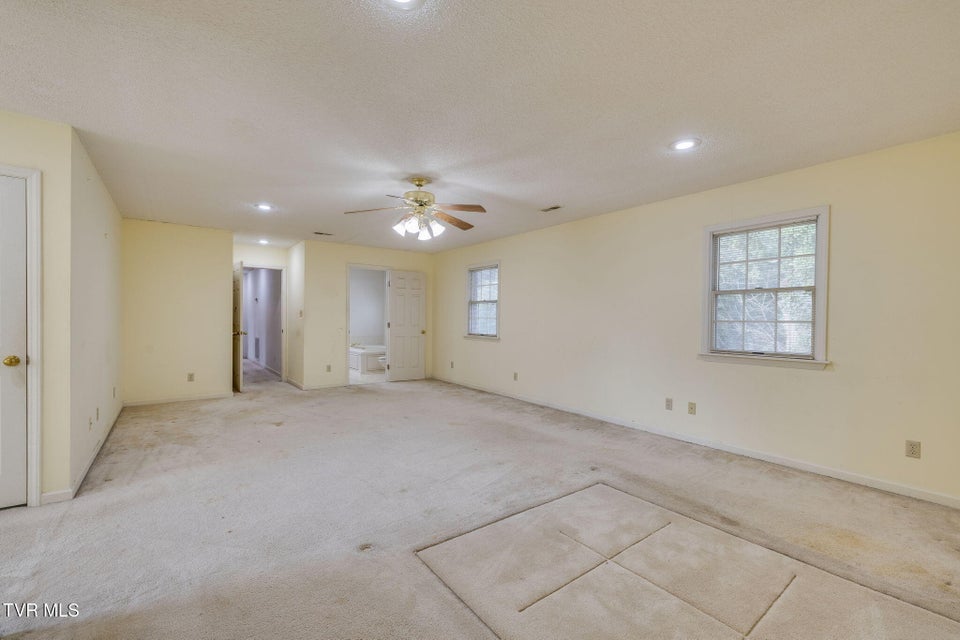 Photo #23: 704 Ridgefields Road