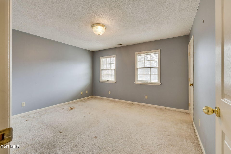 Photo #29: 704 Ridgefields Road