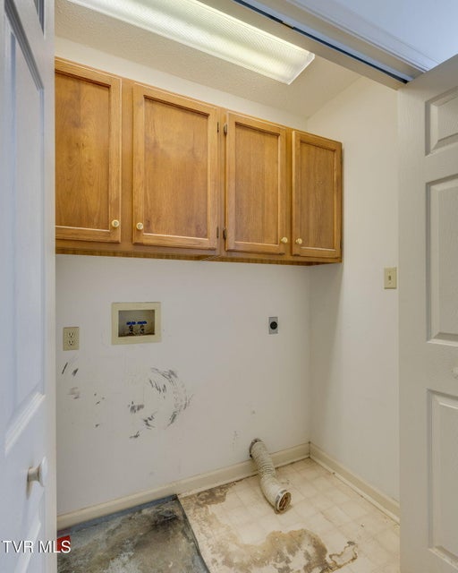 Photo #40: 704 Ridgefields Road