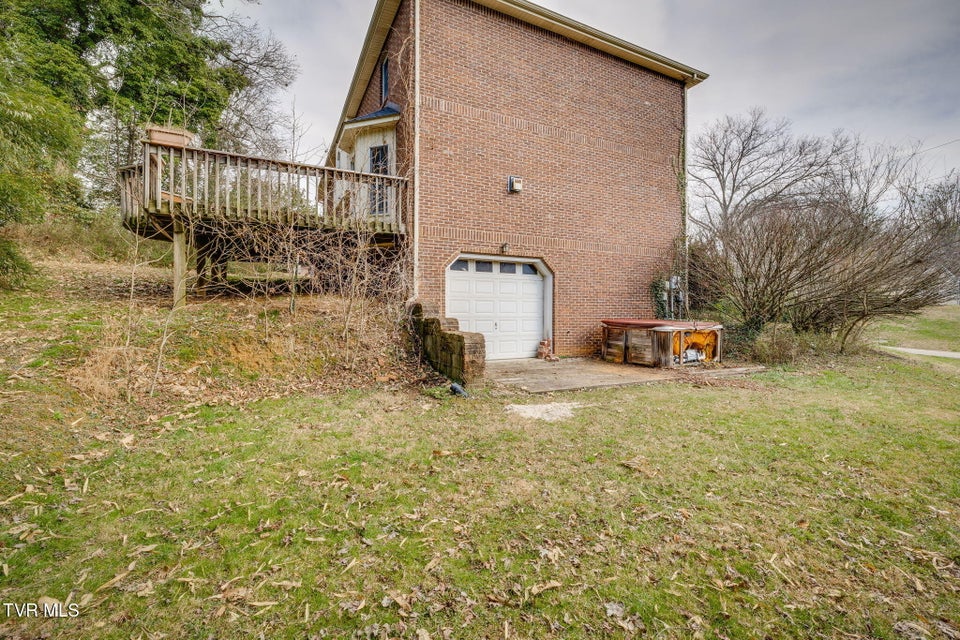 Photo #48: 704 Ridgefields Road