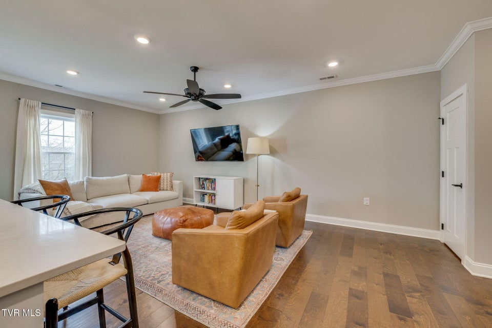 Photo #6: 373 Piper Glen