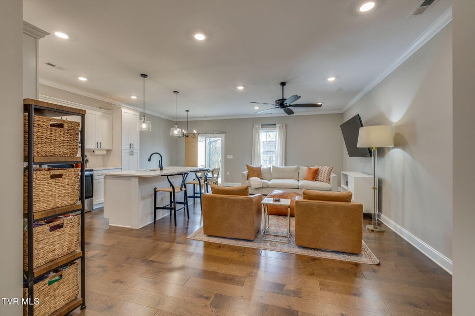 Photo #5: 373 Piper Glen