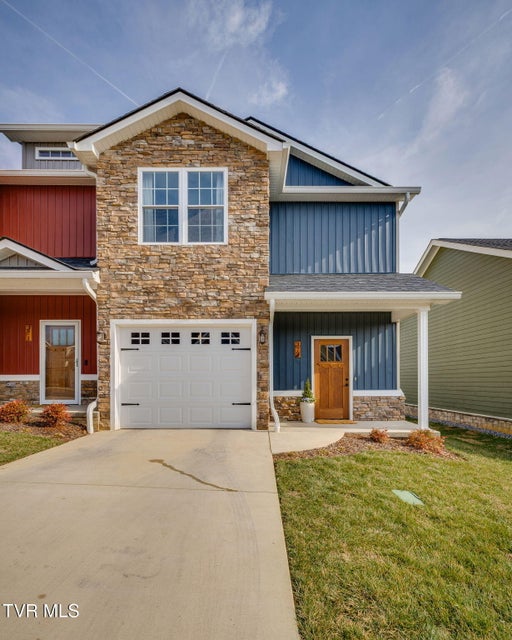 Photo #2: 373 Piper Glen