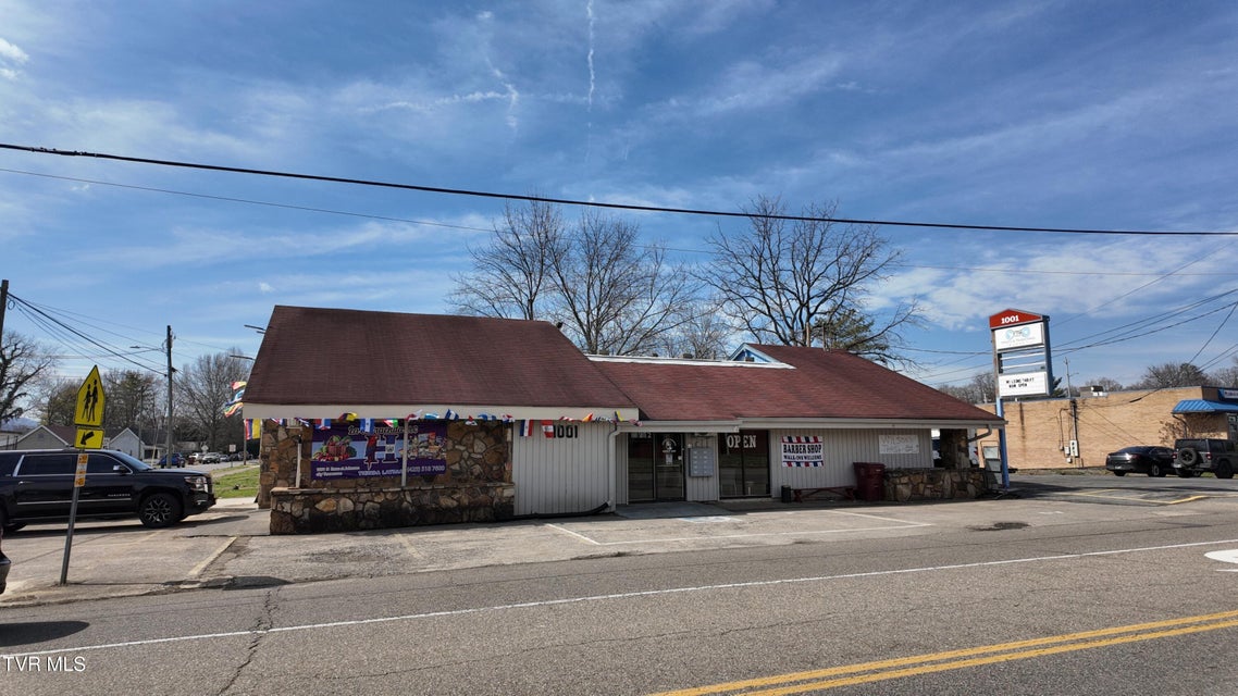 Photo #9: 1001 Roan Street