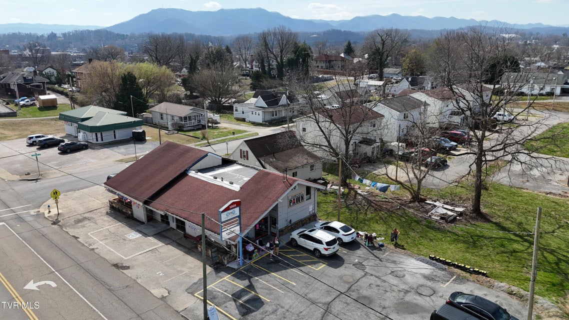 Photo #13: 1001 Roan Street