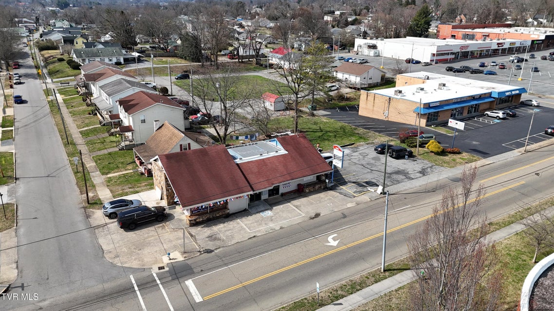 Photo #16: 1001 Roan Street