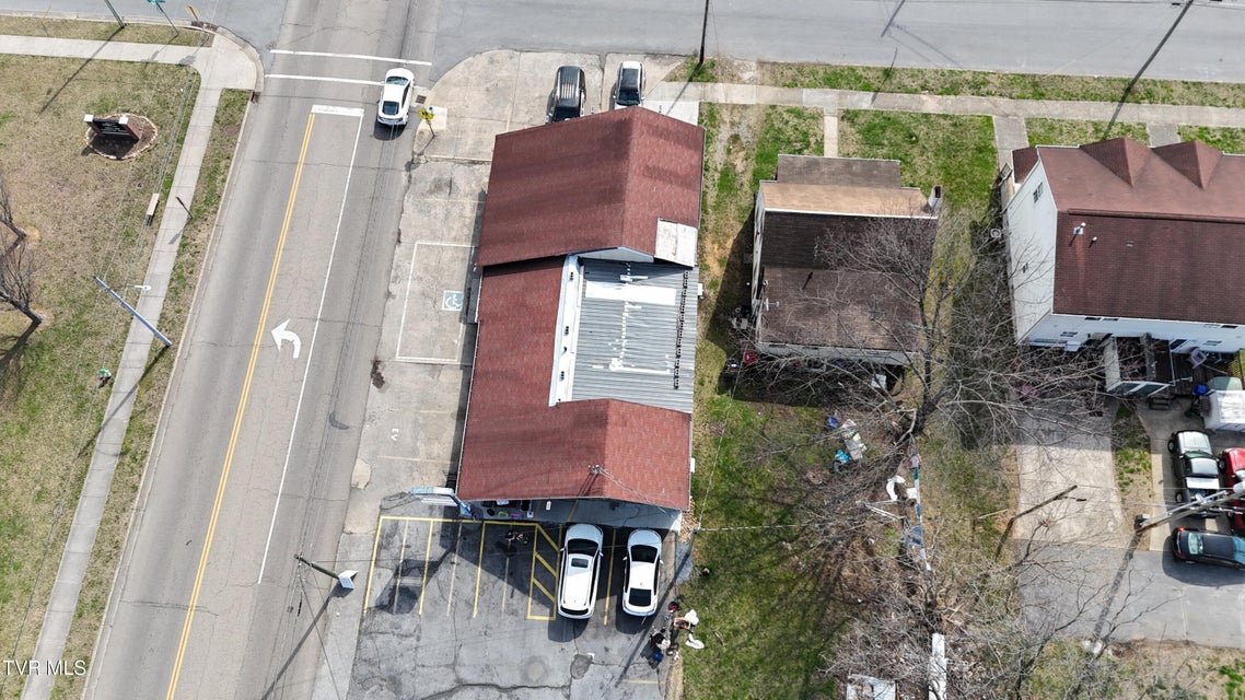 Photo #23: 1001 Roan Street