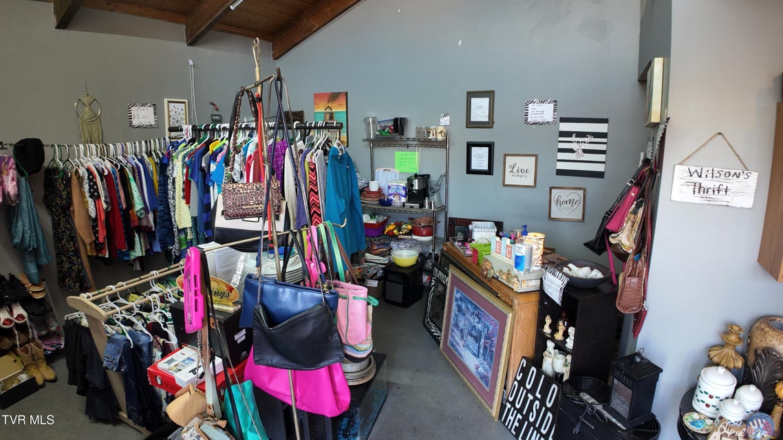 Photo #53: 1001 Roan Street