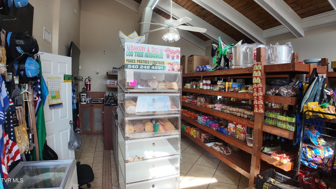 Photo #55: 1001 Roan Street