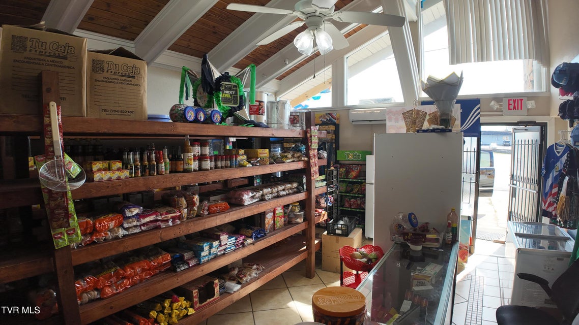 Photo #60: 1001 Roan Street