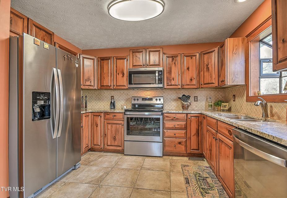 Photo #7: 188 Old Milligan Highway