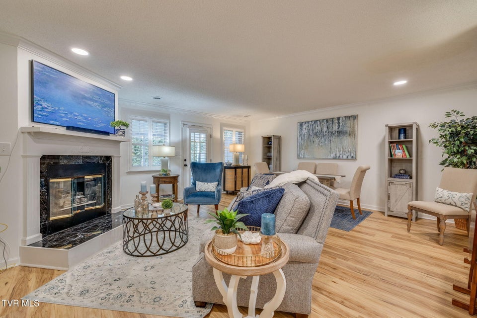 Photo #5: 617 Franklin Square Court