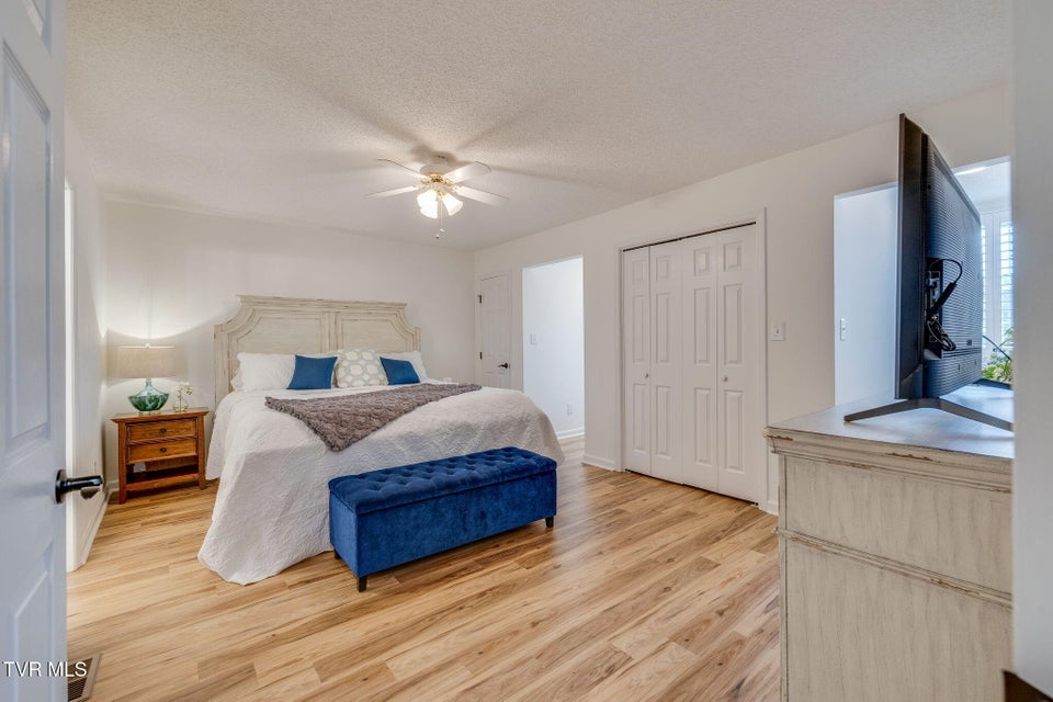 Photo #21: 617 Franklin Square Court