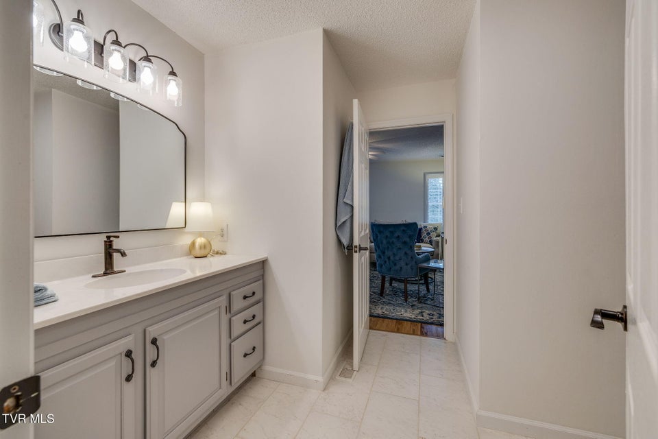 Photo #25: 617 Franklin Square Court