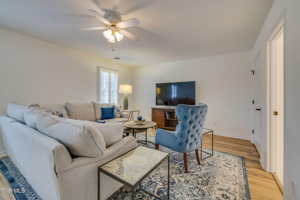 Photo #28: 617 Franklin Square Court