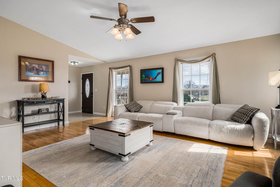 Photo #12: 86 Mulberry Bend