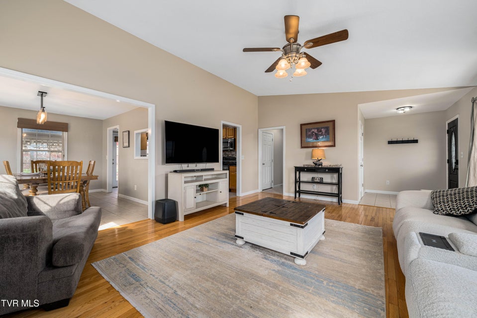 Photo #13: 86 Mulberry Bend