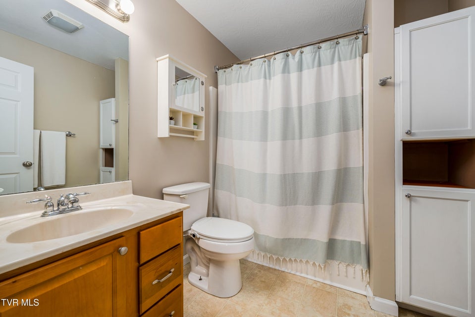 Photo #22: 86 Mulberry Bend