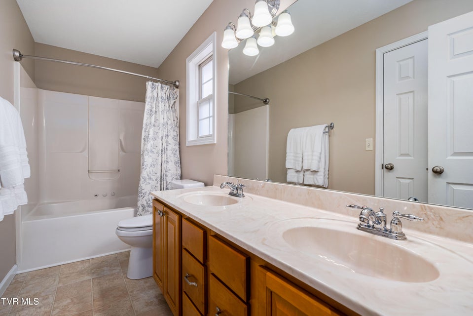 Photo #30: 86 Mulberry Bend