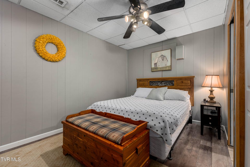 Photo #34: 86 Mulberry Bend