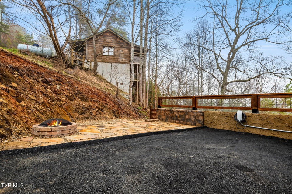 Photo #5: 756 Ski View Lane