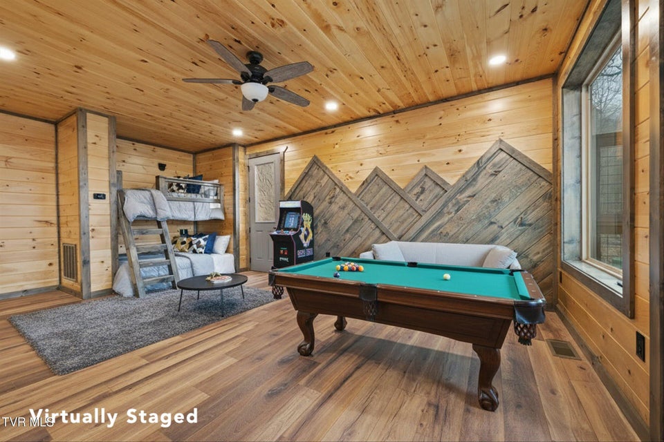 Photo #33: 756 Ski View Lane