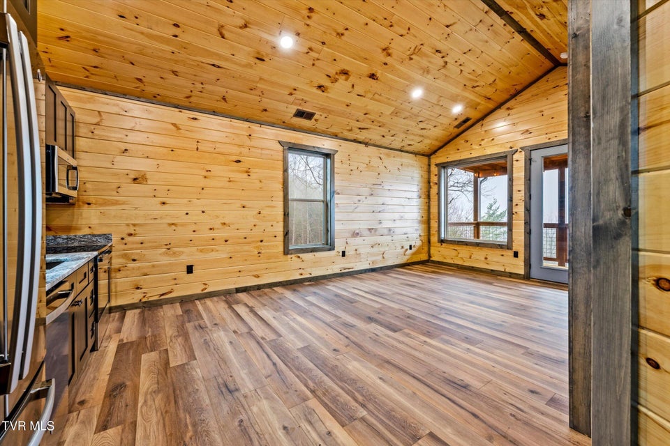 Photo #6: 756 Ski View Lane