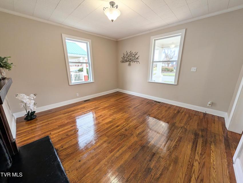 Photo #7: 1514 Sullivan Street