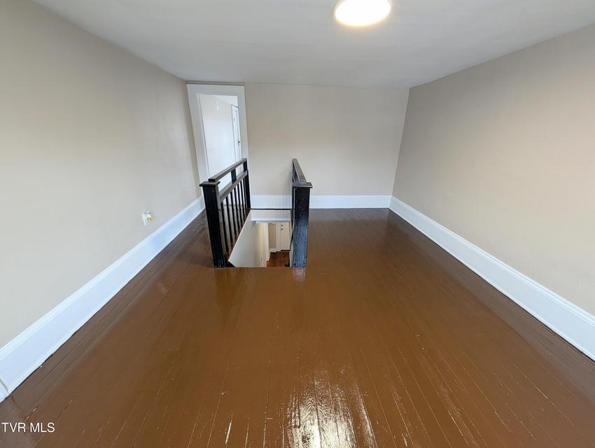 Photo #9: 1514 Sullivan Street