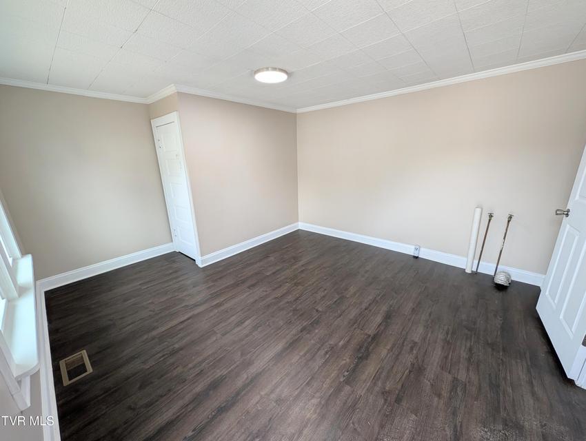 Photo #14: 1514 Sullivan Street