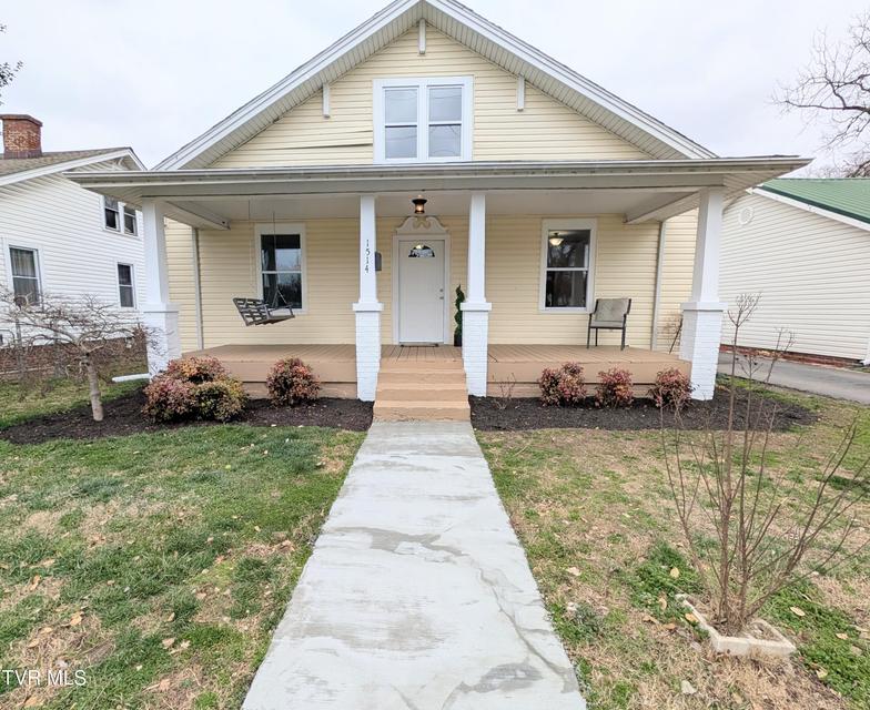 Photo #30: 1514 Sullivan Street