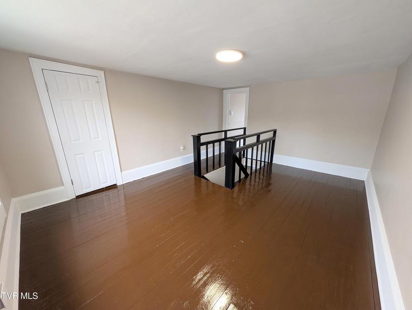 Photo #20: 1514 Sullivan Street