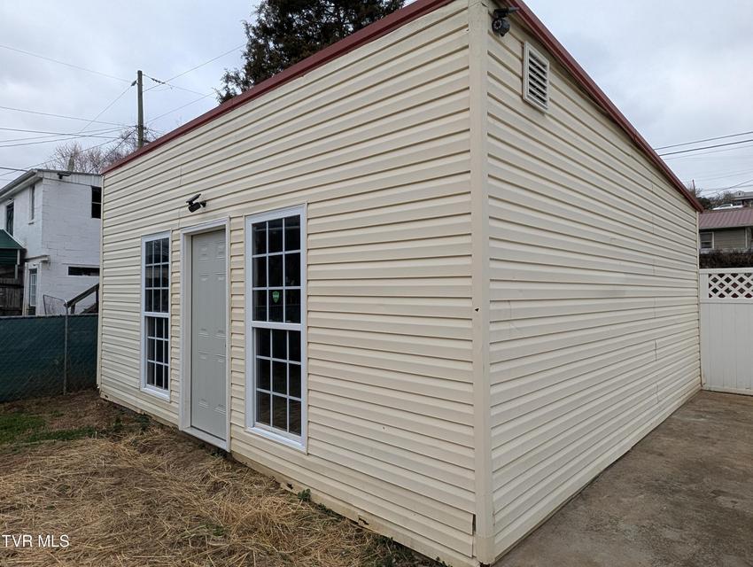 Photo #26: 1514 Sullivan Street