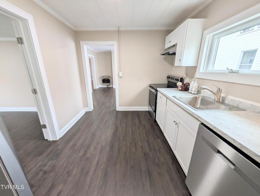 Photo #4: 1514 Sullivan Street