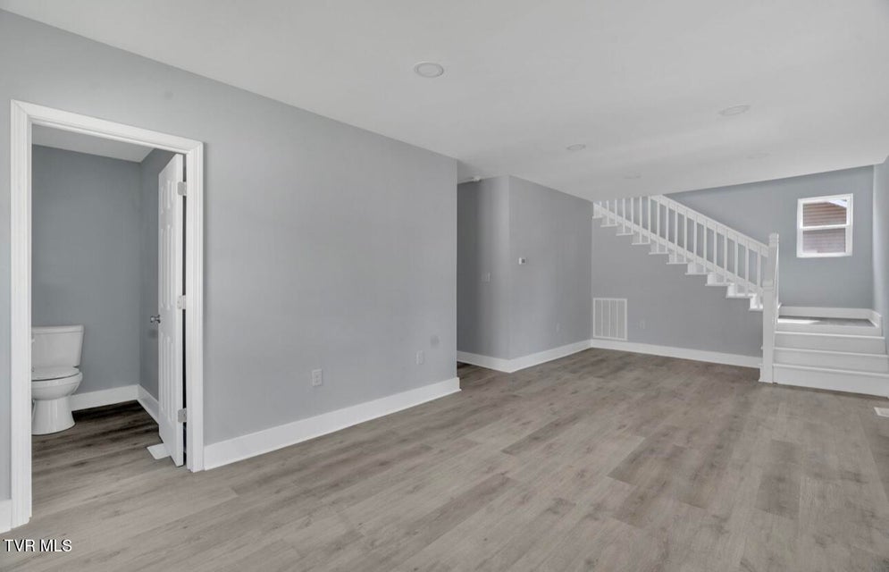 Photo #10: 1246 Center Street