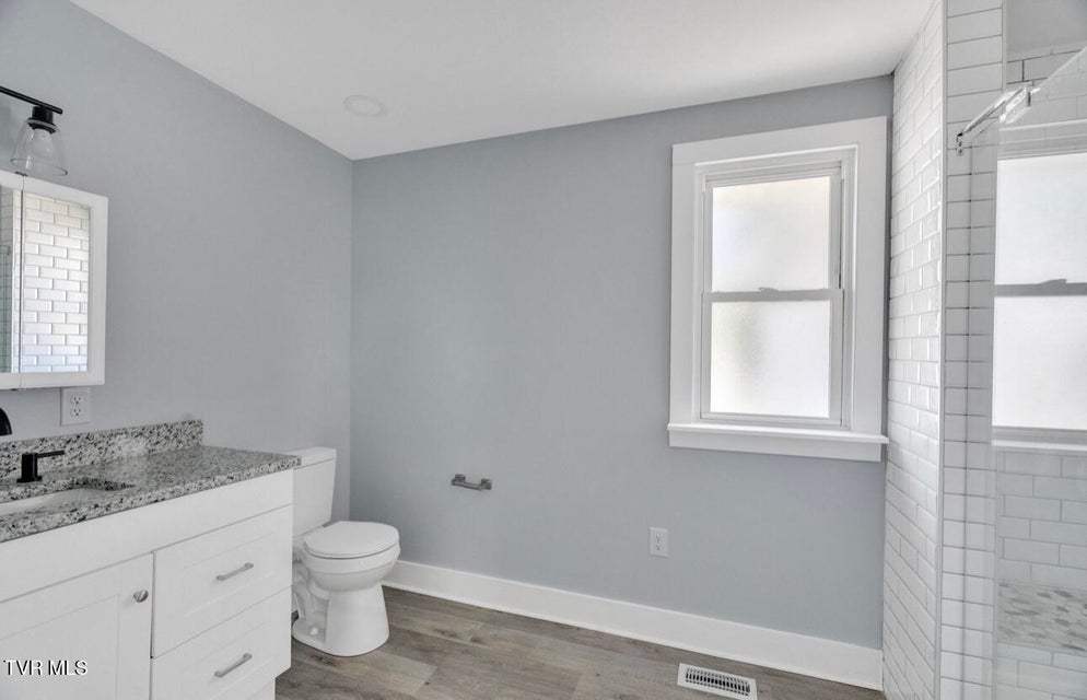 Photo #18: 1246 Center Street