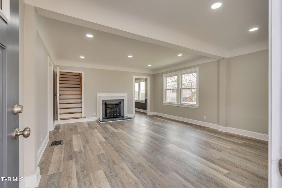 Photo #4: 1223 Wayne Street