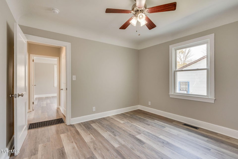 Photo #15: 1223 Wayne Street