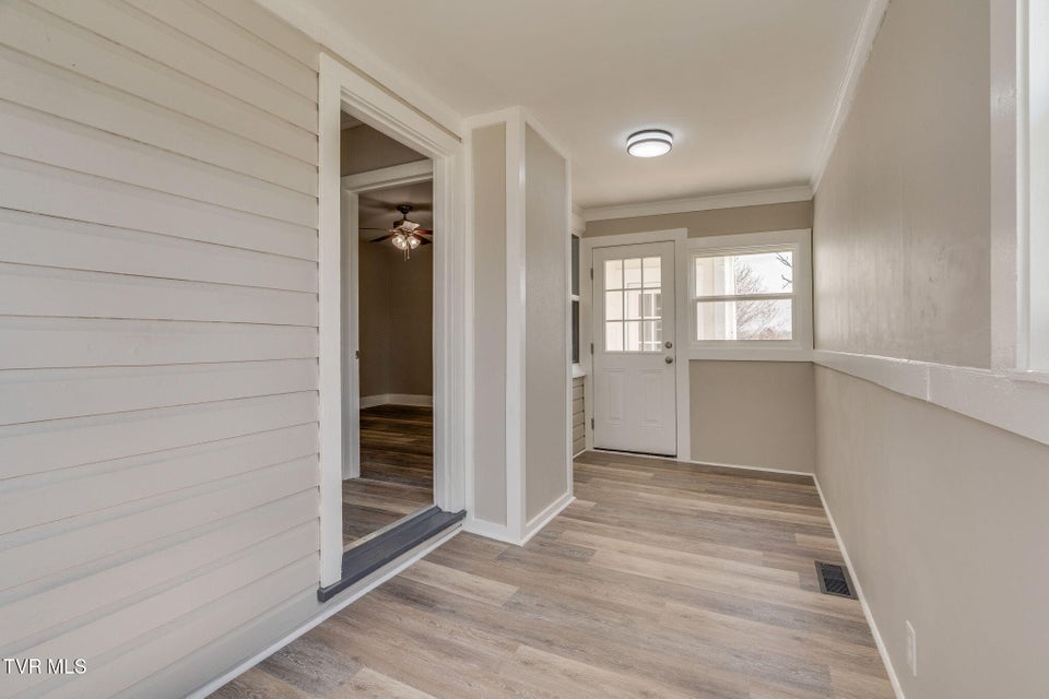 Photo #20: 1223 Wayne Street