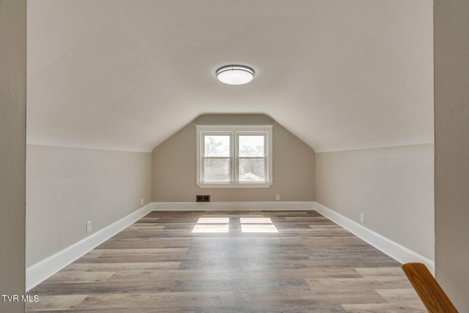 Photo #21: 1223 Wayne Street